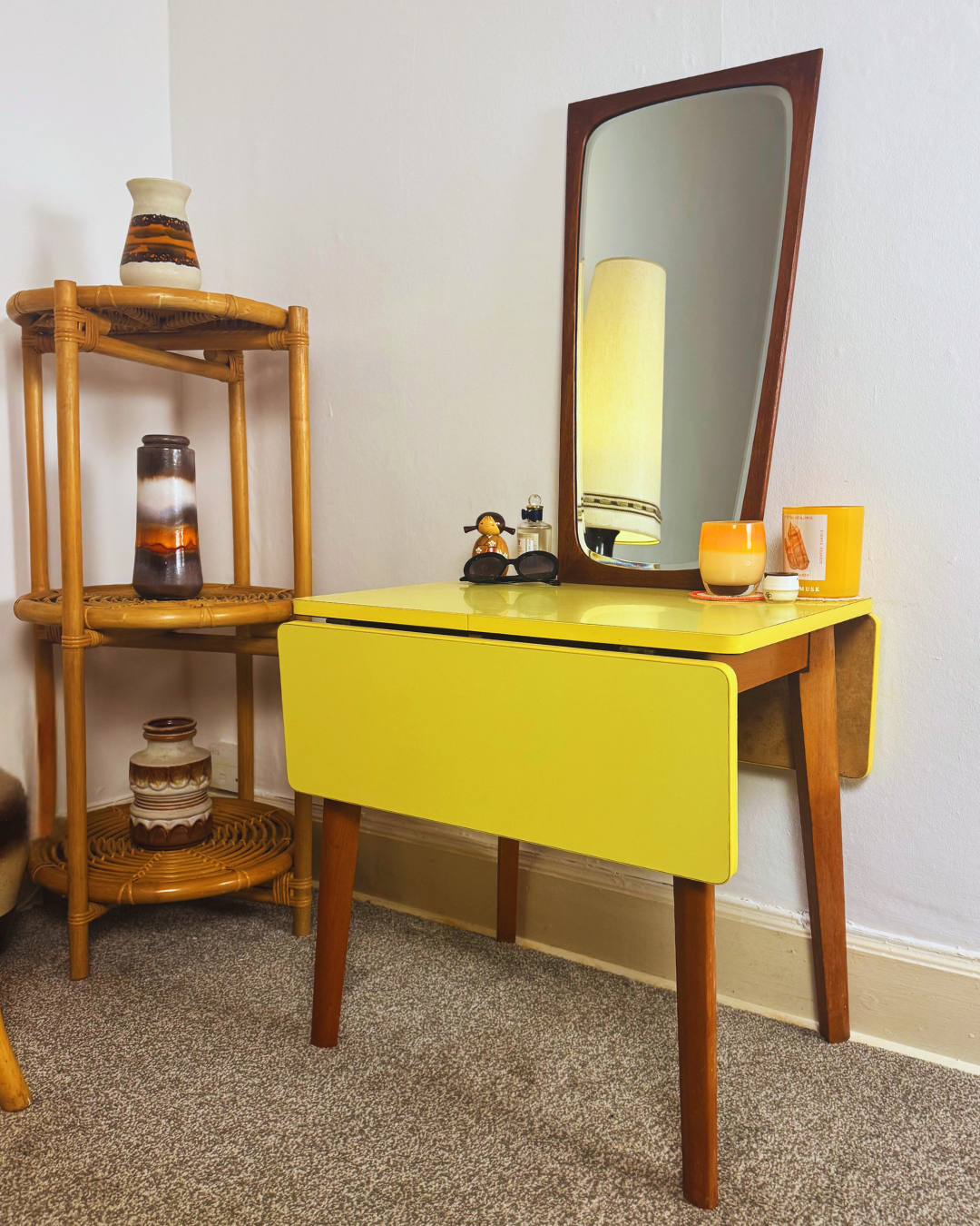 Mid-Century Yellow Formica Top Dropleaf Table, 1960s