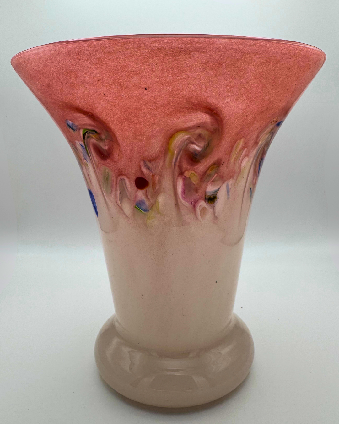 Strathearn V022 White & Pink 7½" Vase with Molten Murriles, 1960s/70s