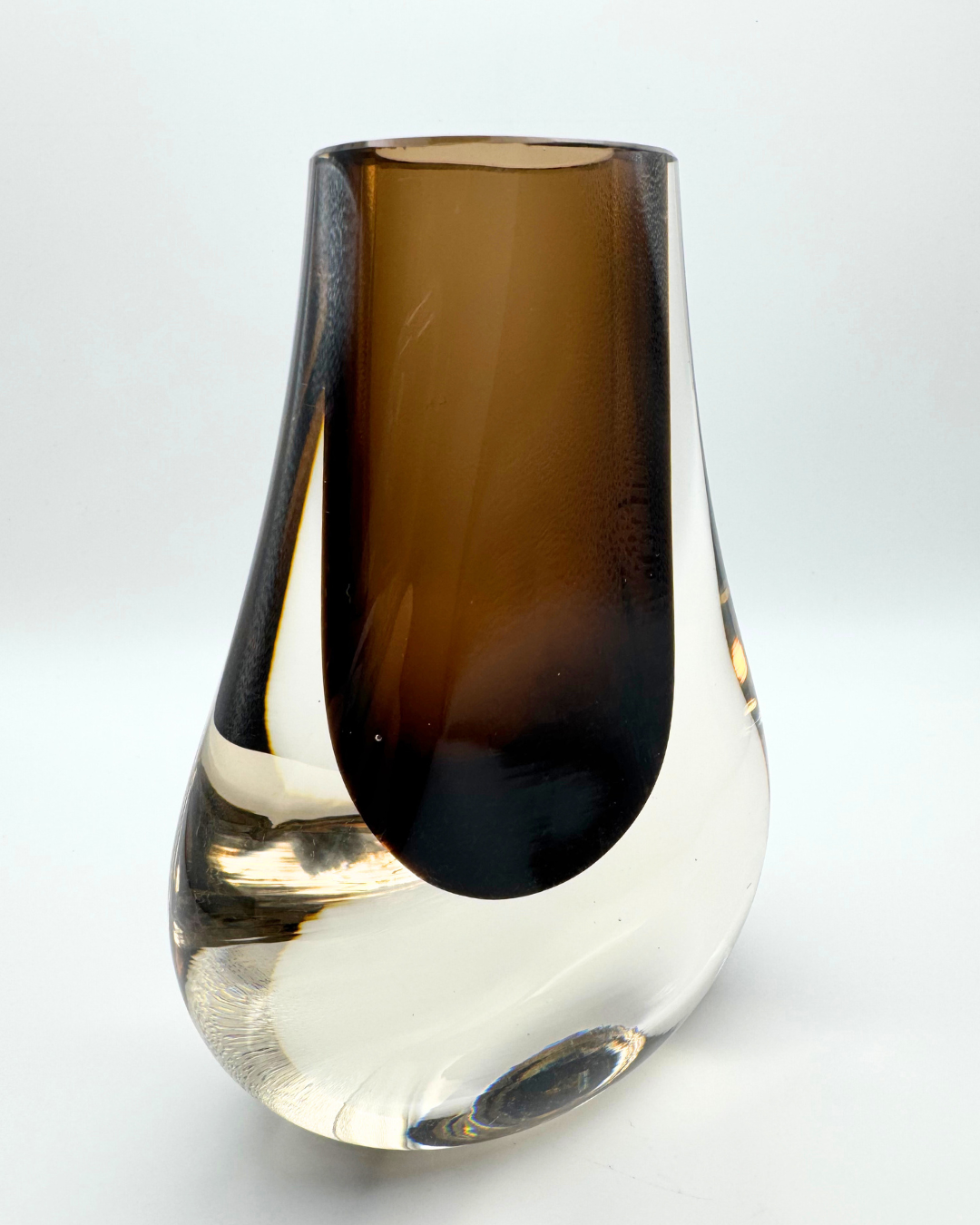 Midcentury Whitefriars #9656 Cinnmon Hambone Cased Glass 5½" Vase, 1960s