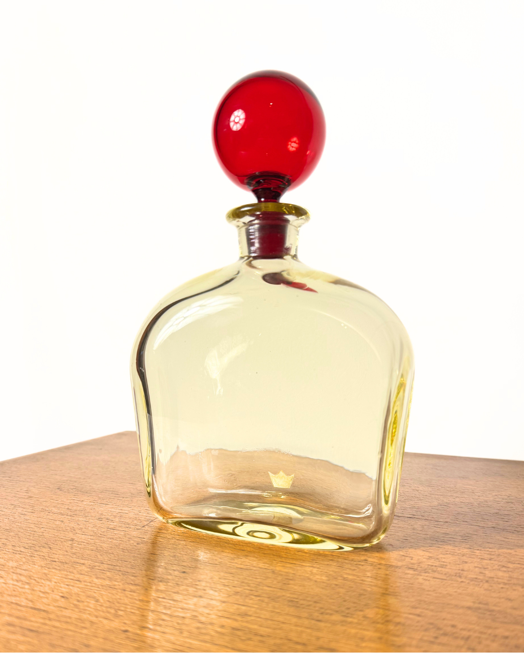Kosta LH 1519 Citrine Decanter by Vicke Lindstrand, Sweden, c. 1950s–60s