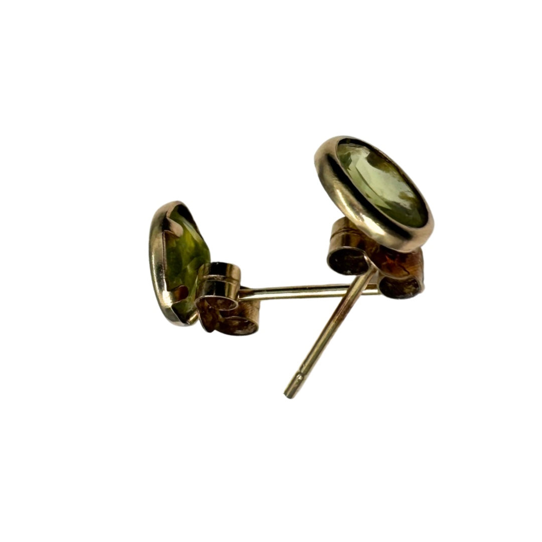 9ct Gold Peridot Stud Earrings